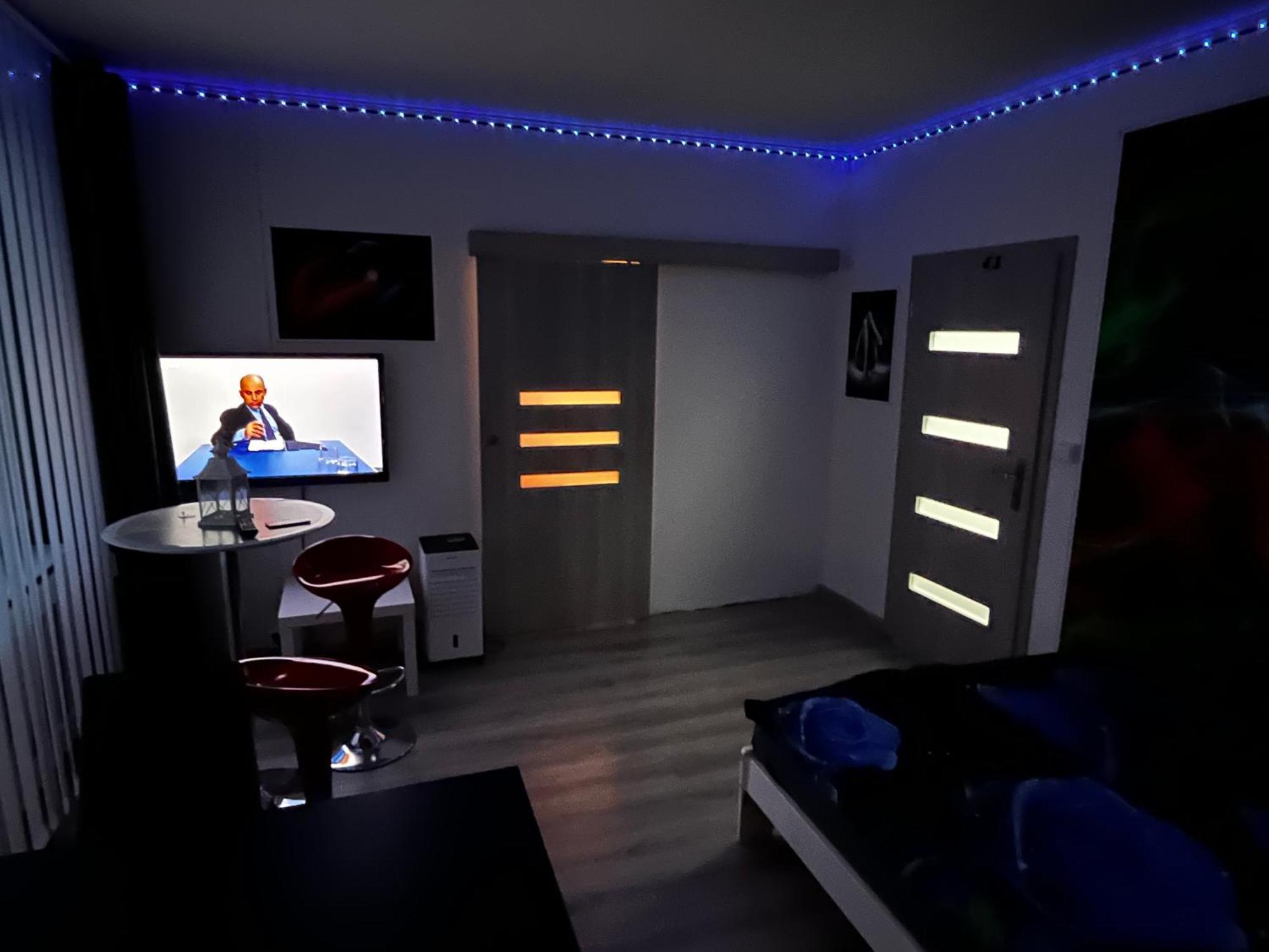 Monfas Apartment Barrandov 布拉格 外观 照片